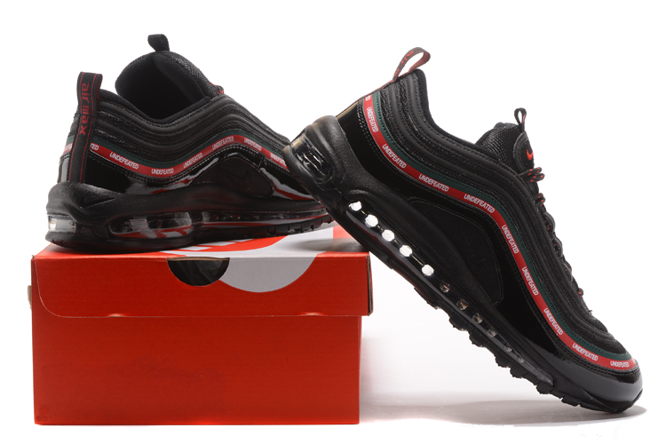 Max 97 Undefeated Negras –